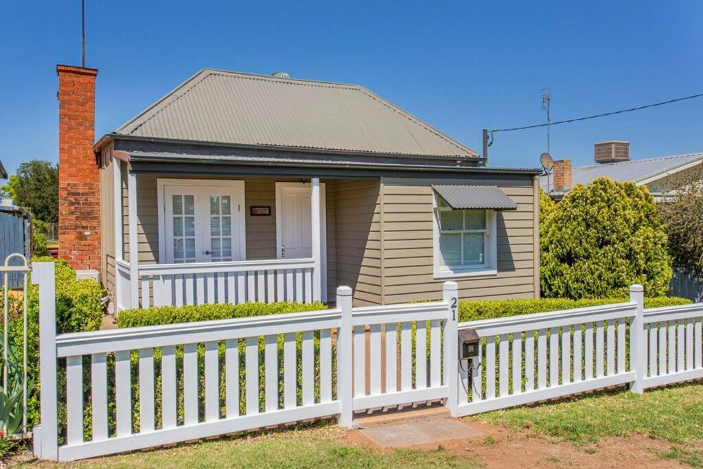 Cowra Cottage エクステリア 写真